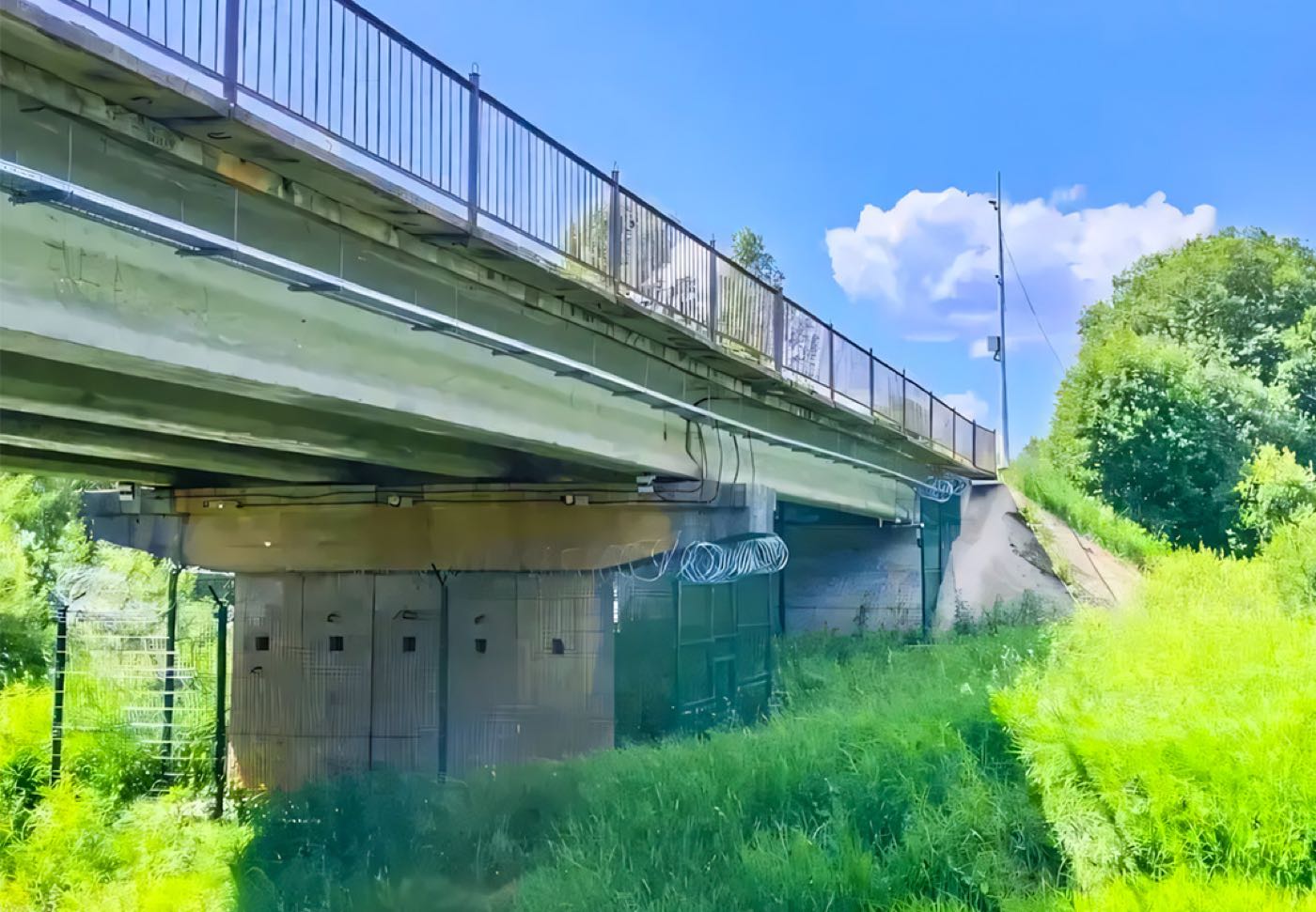 Мост, оснащённый инженерными средствами транспортной безопасности